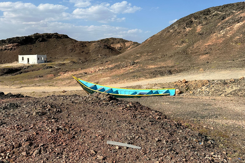Sterrenlicht aan de kust: een avontuur met een terreinwagen en overnachting op Fazayah BeachSterrenlichtkusten: 4WD-avontuur met overnachting op Fazayah Beach
