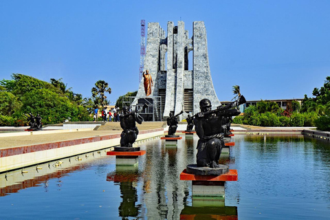 Accra: Kwame Nkrumah Memorial Park and local Boxing Gym