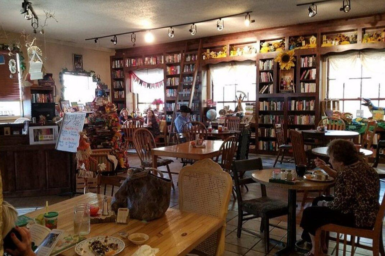 Dallas: Dinosaur Valley State Park Day Trip with Guide