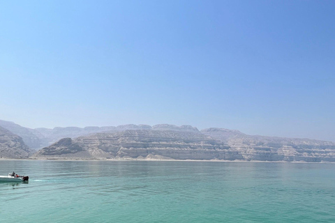 Salalah: Coastal Highway Tour to Fushi Dunes & Hasik Beach