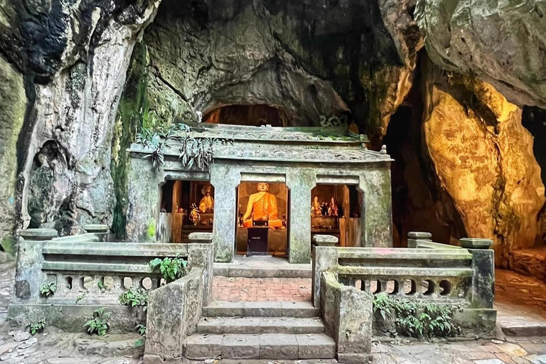 Easy Rider Motorbike Tour via Hai Van Pass: HoiAn/DaNang/Hue Easy Rider Tour via Hai Van Pass: from Hue to DaNang/HoiAn