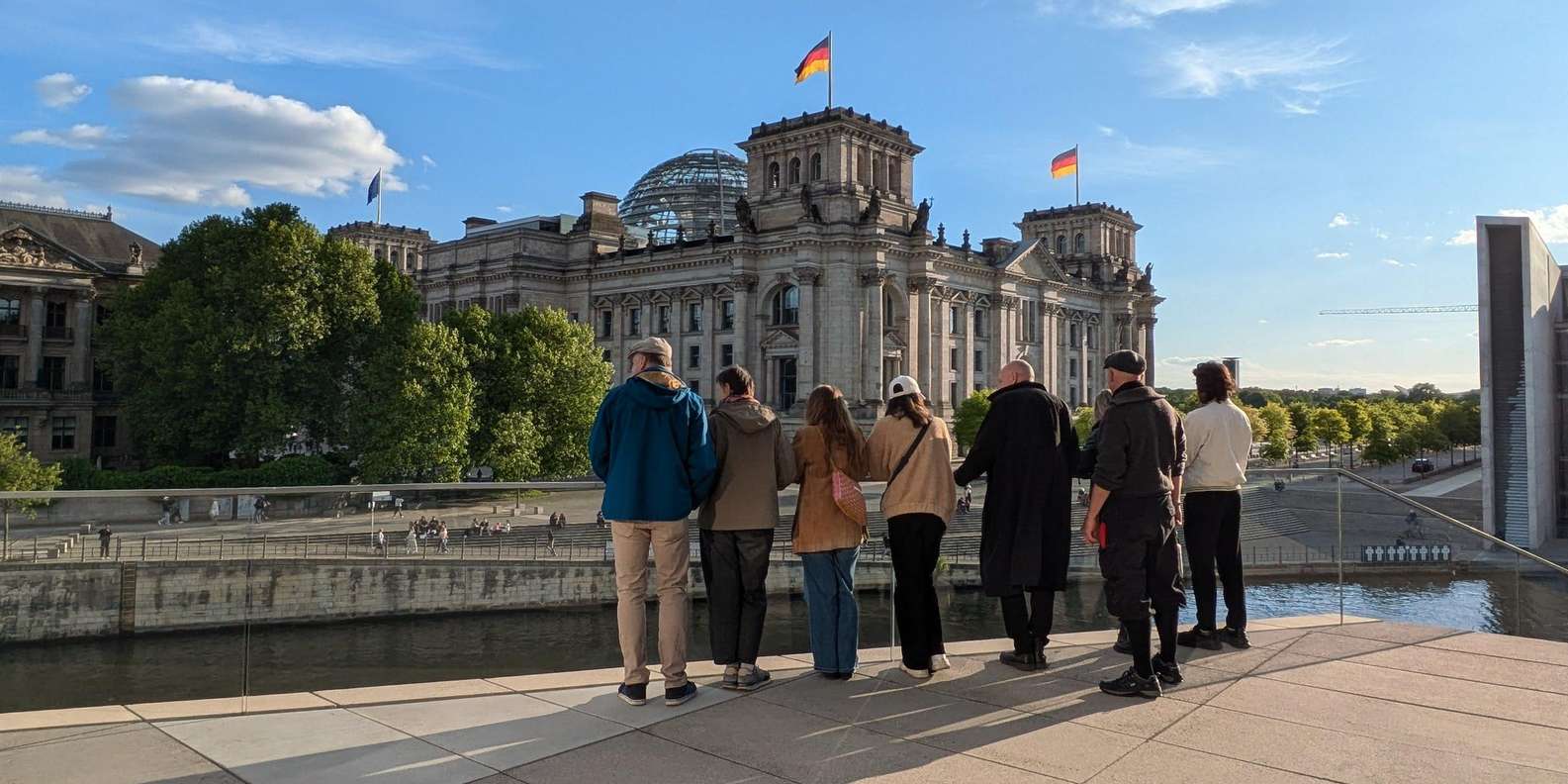 ベルリン：政府地区 & ライヒスタグホールドーム見学 | GetYourGuide