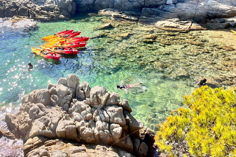 From Barcelona: Costa Brava Kayak & Snorkel Tour with Picnic From Barcelona: Costa Brava Kayaking and Snorkeling Day Trip