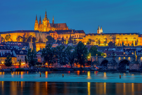 De Viena: Visita guiada de um dia a Praga