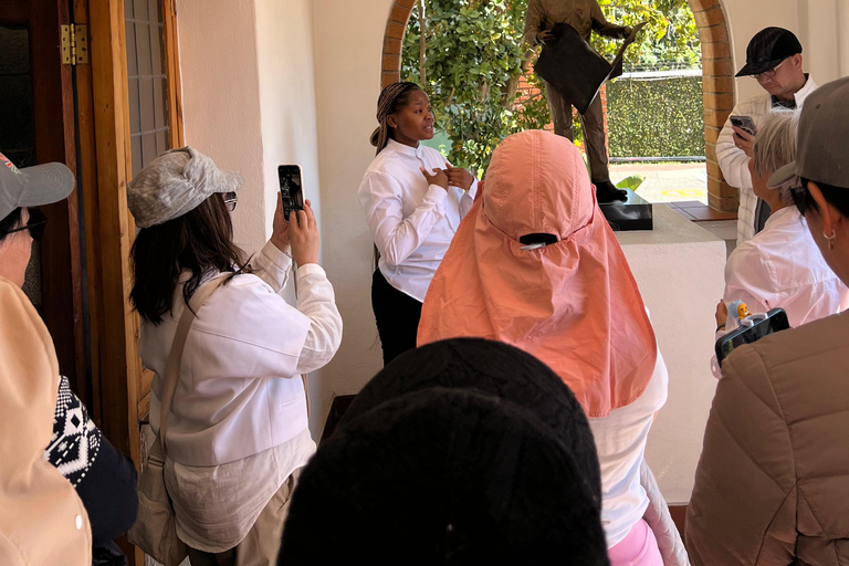 Johannesburg: Dining like Mandela Jazz Sunday & Tour