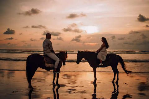 Bali: Paardrij tour op Seminyak strand inclusief vervoerBali: Paardrijden 1 uur Inclusief vervoer