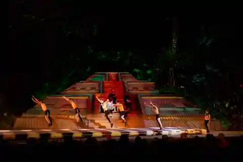 Puerto Vallarta: Rhythms of the night cruise, dinner & show