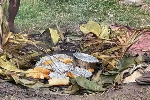 Visite guidée du mode de vie de la communauté de Tifajek avec source thermale et bain de boue