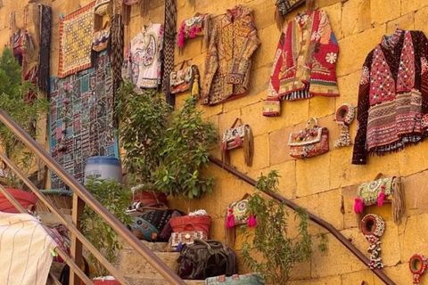 Jaipur Shopping Experience with Female Shopping Expert Shopping Tour: with Car + Guide