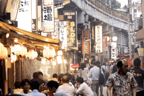 Tokyo: Ginza Walking Tour with Local Guide