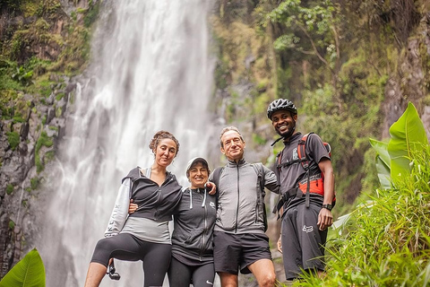 Arusha : visite des chutes d&#039;eau de Materuni et du café