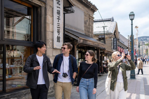 Sapporo: Otaru Canal Private Walking Tour with Photos