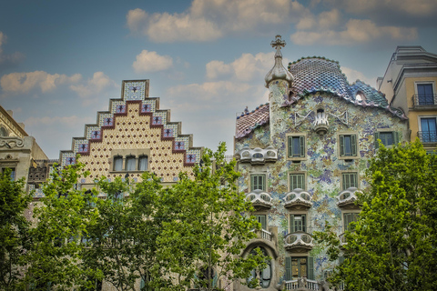 巴塞罗那：帆船之旅、圣家族教堂和巴特罗之家