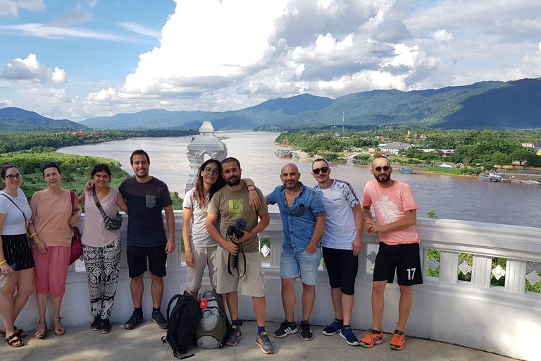 Chiang Rai: Guided Full-Day Highlights Tour with Thai Lunch Chiang Rai: Guided Full-Day Highlights Tour with Lunch