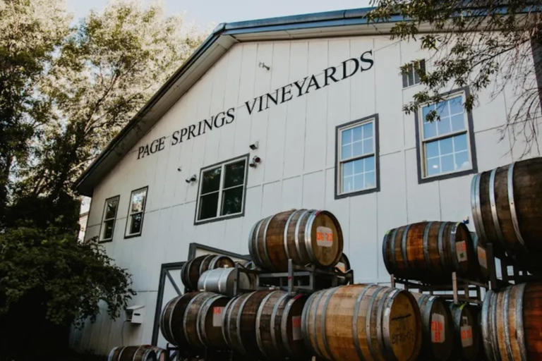 From Phoenix: Sedona Day Tour with Wine Tasting & Montezuma