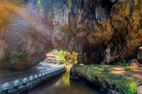 Da Nang: Tagestour zum Dong Giang Heaven Gate mit Mittagessen