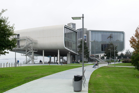 Bilbao: Comillas, Santillana del Mar & Santander Tour