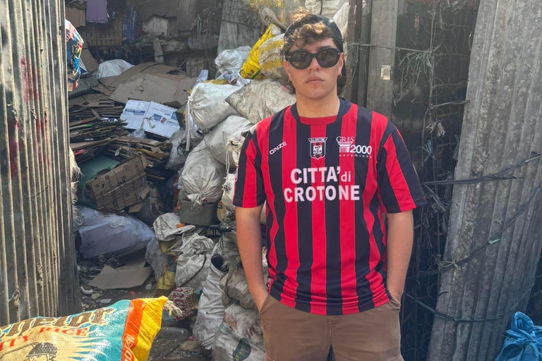 City slums, Market and Local Street food Big group