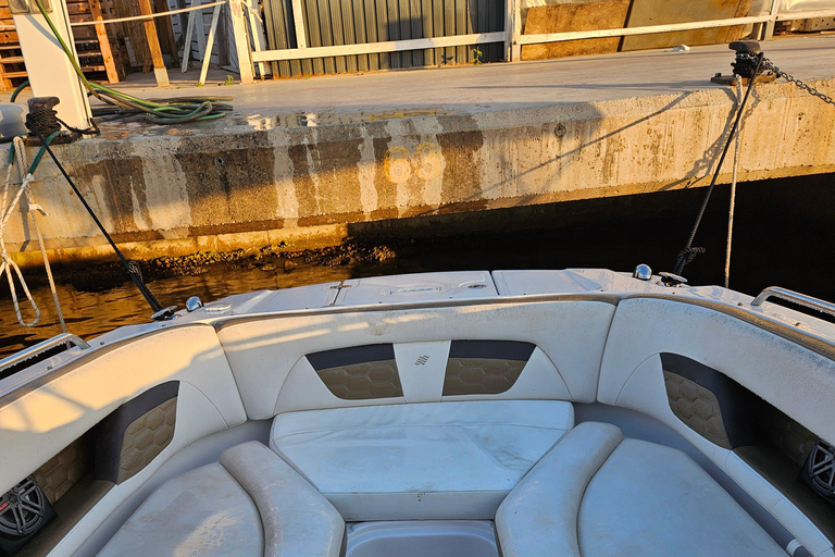 Torrevieja: Multi-adventure experience with yacht, stand-up paddleboarding, snorkeling, and photography Torrevieja: Charlie's Angels Multi-Adventure Experience