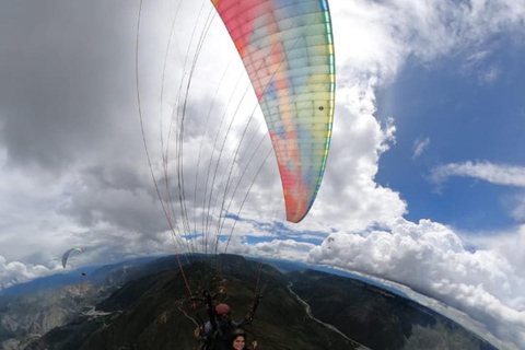 Paragliding Chicamocha, San Gil: Flight over the largest canyon in Colombia.