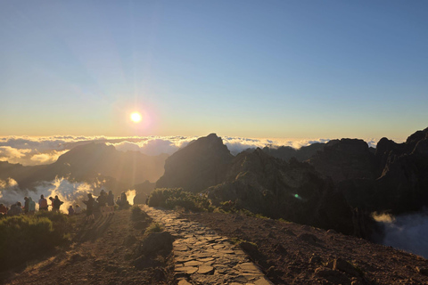 Madeira: Sunset at Pico Arieiro and the Stairway to Heaven Madeira: Sunset at Pico Arieiro and Escadaria do Céu