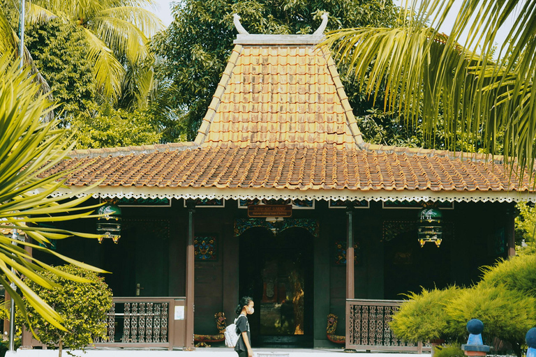 Discover Indonesia on Foot: Taman Mini Cultural Tour