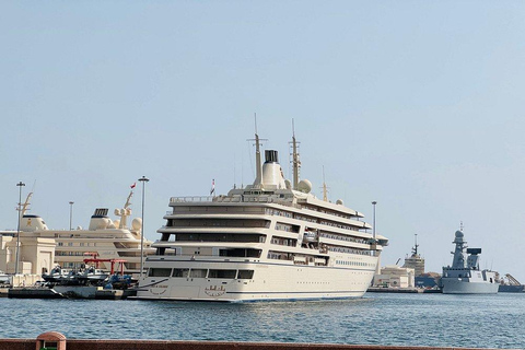 Muscat Full-Day Sharing Experience with Omani Coffee & Bread