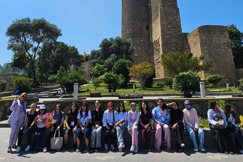 巴库：老城、高地公园和尼扎米街之旅巴库：老城区、高地公园和尼扎米街之旅