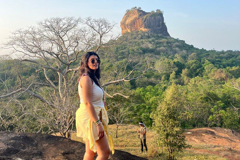 Kandy to Sigiriya Drop: Covering 6+ Attractions by Local