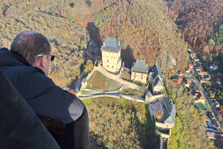From Prague: Balloon ride with Champagne & Picnic