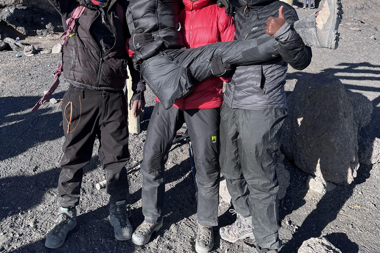 Moshi: scalata del Kilimangiaro in 6 giorni attraverso il percorso Rongai