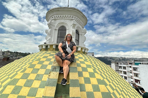 Quito Old Town: Domes, History & Coffee