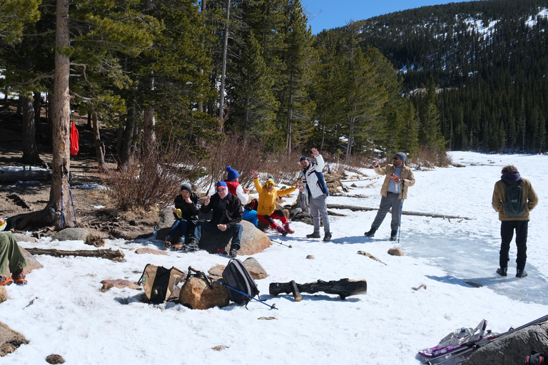 De Denver: Caminhada com raquetes de neve nas Montanhas RochosasCaminhada com raquetes de neve nas Montanhas Rochosas