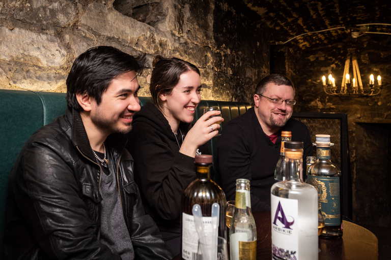 Edimburgo: Cata de ginebra en Underground Venue