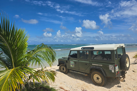 4x4 Land Rover day trip with Fanm Sosyal Kréyol in Guadeloupe Half-Day