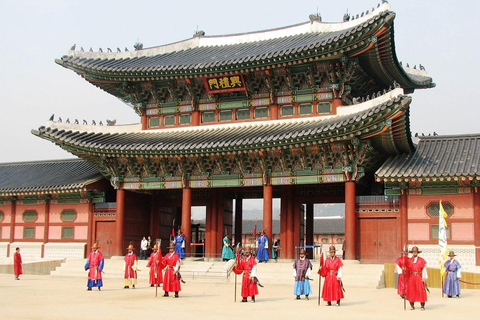 Prywatny transfer między Seulem a pałacem GyeongbokgungPałac Gyeongbokgung: Prywatny transfer w jedną stronę do Seulu