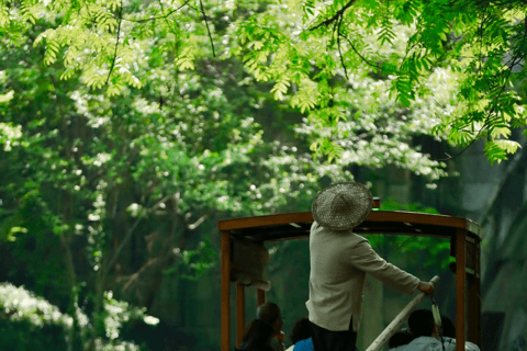 Enjoy Hangzhou Like Lords: West Lake’s Boat, Tea, Painting