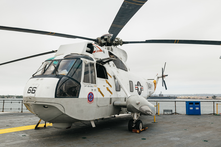 Bilet wstępu bez kolejki do muzeum lotniskowca USS MidwayBilet wstępu do muzeum lotniskowca USS Midway