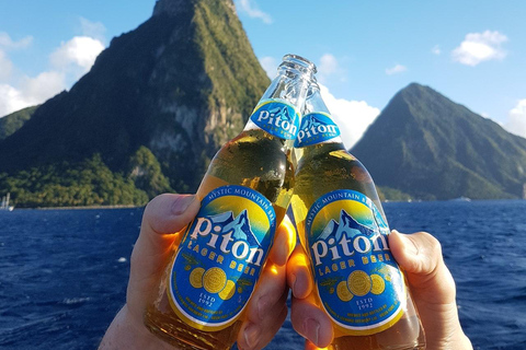 St. Lucia: Private Bootstour nach SoufriereHalbtags 25&#039; Schnellboot &quot;Israel King&quot;