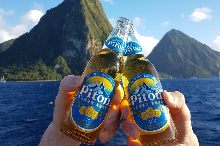 St. Lucia: Private Bootstour nach SoufriereHalbtags 25&#039; Schnellboot &quot;Israel King&quot;