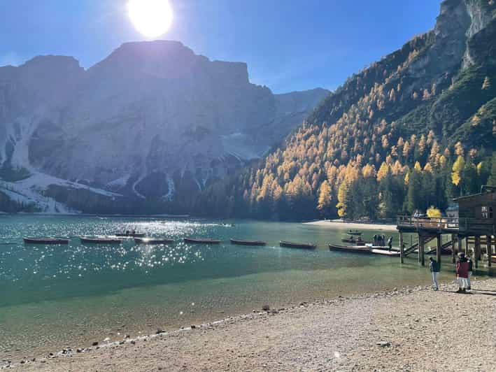 Jezioro Pragser Wildsee: joga i krótka wędrówka w dolinie Grünwaldtal
