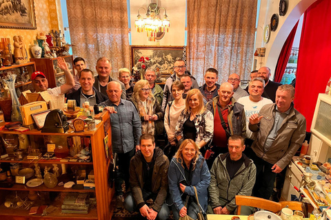 Warsaw: "Cheers on Wheels" Vodka Tasting Tour by Retro Bus