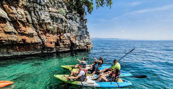 Opatija: Klippen und Höhlen Kajakabenteuer Opatija: Klippen und Höhlen Kajakabenteuer