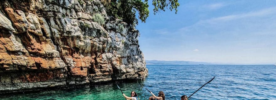 Opatija : aventure en kayak dans les falaises et les grottes