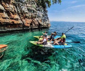 Opatija: Cliffs and caves kayak adventure