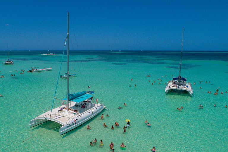 Bayahibe: Saona Eiland Comfort Catamaran Cruise met Lunch