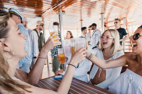 Split: Blue Lagoon Party Cruise met zwemstop & after partySplit: feestcruise met Blue Lagoon-zwemstop en afterparty