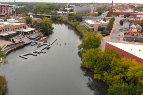 Chicago: 2-Hour Kayak Rental from Bridgeport