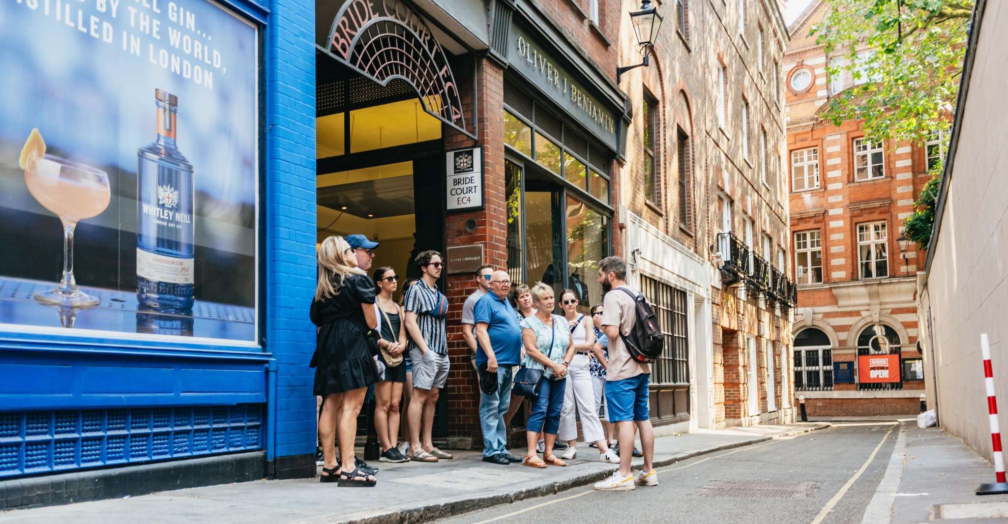 London: Historic Pubs of Central London Walking Tour