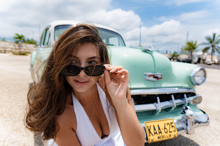 Take a ride in a vintage car and snap some photos in Cartagena de Indias Vintage car ride with a photo shoot